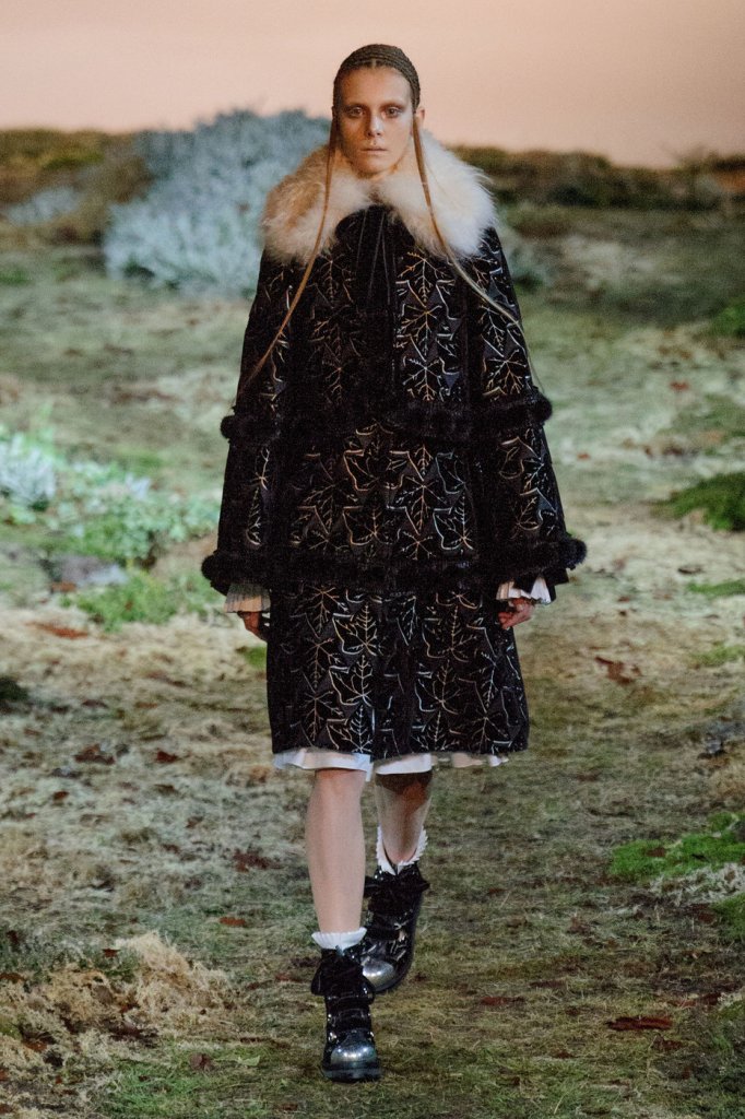 亚历山大·麦昆 Alexander McQueen 2014秋冬时装发布秀 - Paris Fall 2014