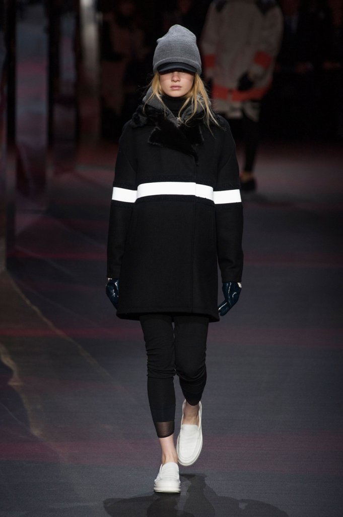 蒙克兰·甘·哈乌奇 Moncler Gamme Rouge 2014秋冬时装发布秀 - Paris Fall 2014