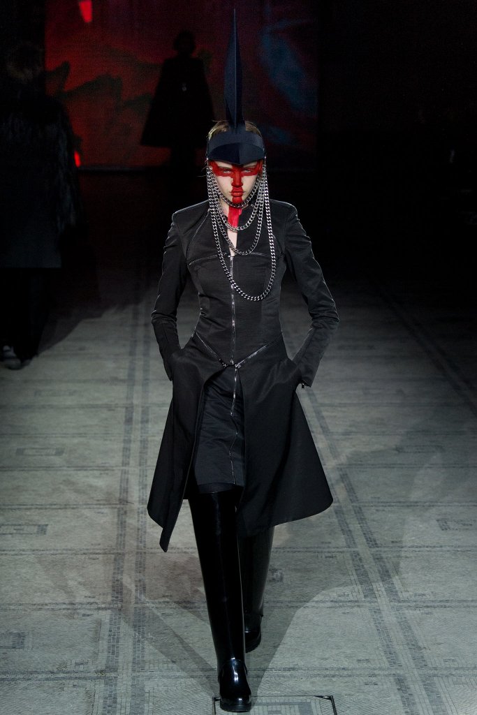 加勒斯·普 Gareth Pugh 2015/16秋冬系列时装发布秀 - London Fall 2015