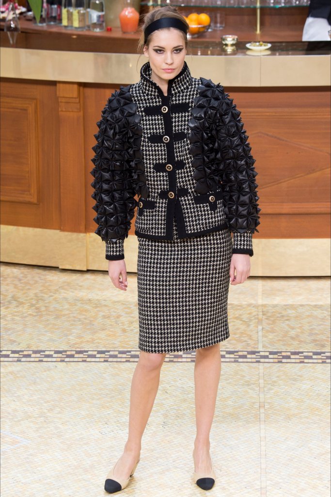 香奈儿 Chanel 2015/16秋冬系列时装发布秀 - Paris Fall 2015