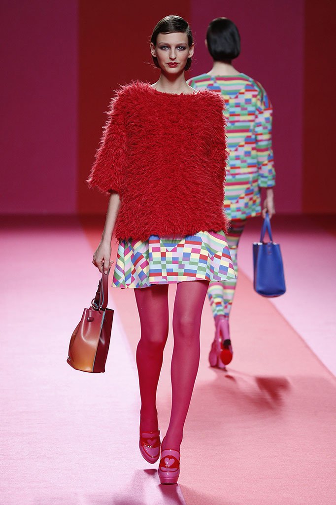 阿嘉莎·鲁兹·德拉普拉达 Agatha Ruiz de la Prada 2015/16秋冬系列时装发布秀 - Madrid Fall 2015 