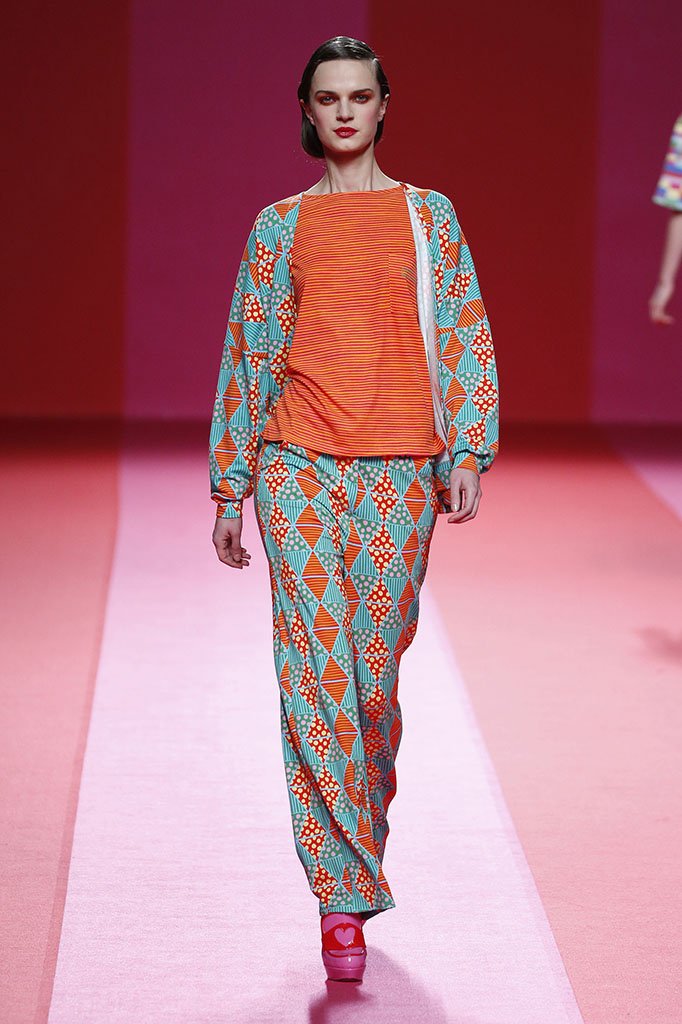 阿嘉莎·鲁兹·德拉普拉达 Agatha Ruiz de la Prada 2015/16秋冬系列时装发布秀 - Madrid Fall 2015 