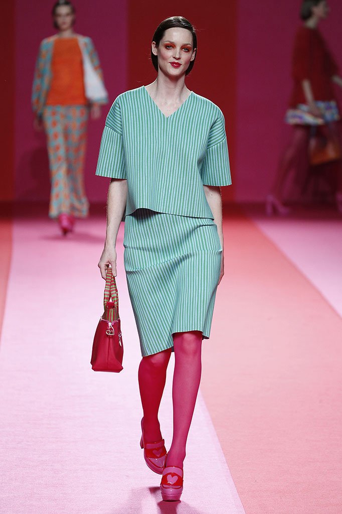 阿嘉莎·鲁兹·德拉普拉达 Agatha Ruiz de la Prada 2015/16秋冬系列时装发布秀 - Madrid Fall 2015 