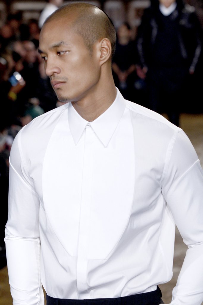 纪梵希  Givenchy  2010/11秋冬系列男装发布秀(细节部分) - Paris  Fall 2010 Menswear