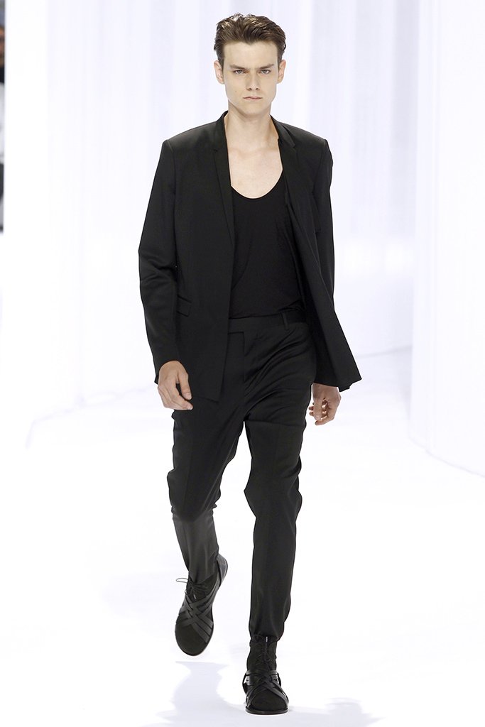 迪奥·桀傲  Dior Homme  2011春夏男装发布秀 - Paris Spring / Summer 2011 Men's