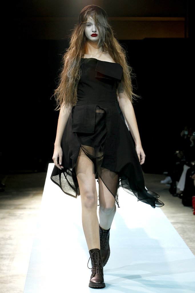  山本耀司  Yohji Yamamoto  2011春夏高级成衣系列时装发布秀 — New York Spring 2011