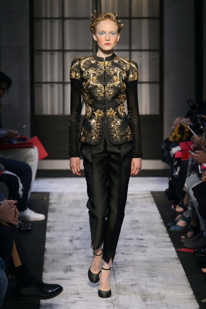 夏帕瑞丽 Schiaparelli 2015/16秋冬高级定制发布秀－Couture Fall 2015