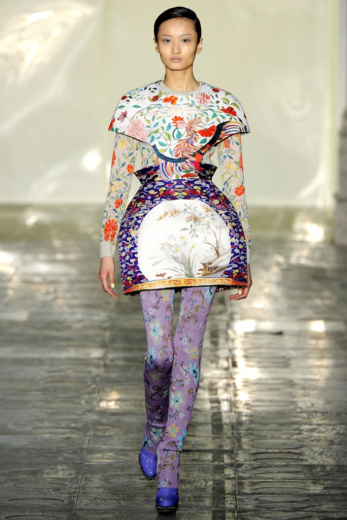 玛丽·卡特兰佐  Mary Katrantzou  2011秋冬高级成衣系列时装发布秀 — London Fall 2011