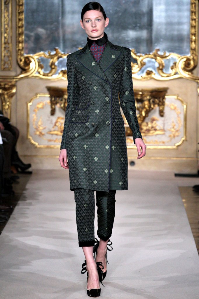 Aquilano.Rimondi 2012/13秋冬系列时装发布秀 - Milan Fall 2012