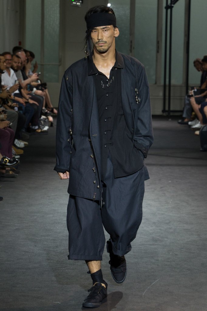 山本耀司 Yohji Yamamoto 2017春夏系列男装发布秀 - Paris Spring 2017