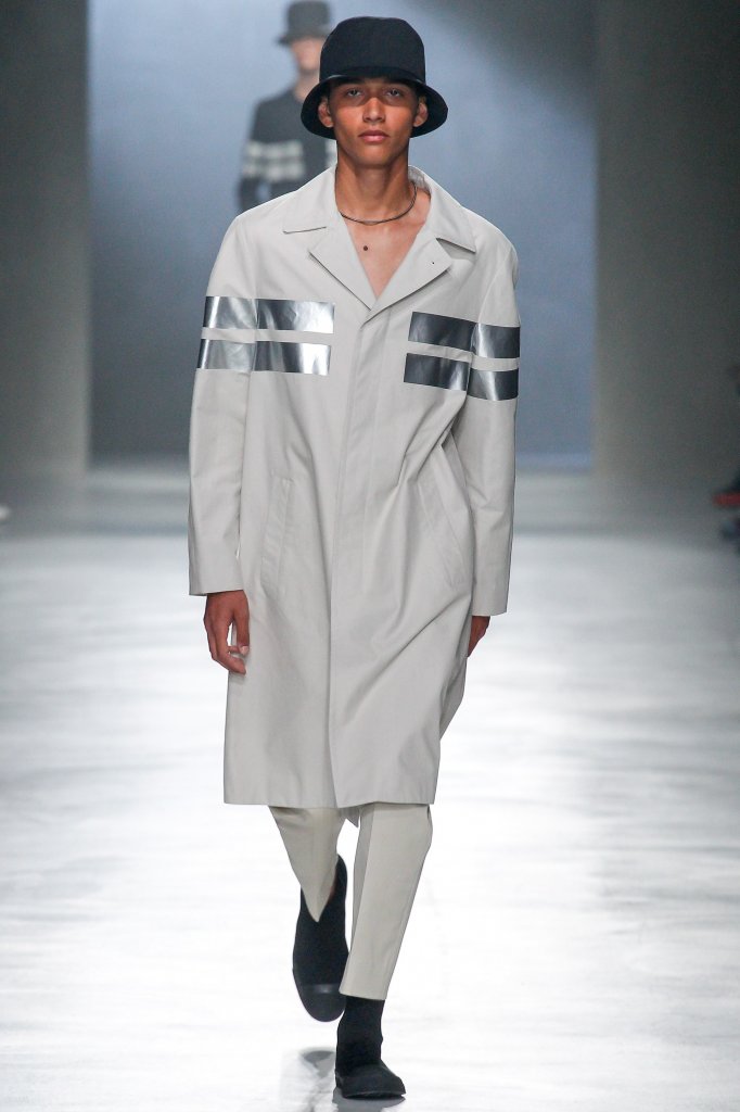 尼奥·贝奈特 Neil Barrett 2018春夏男装发布秀 - Milan Spring 2018