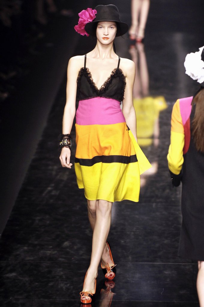 索尼亚·里基尔 Sonia Rykiel 2006春夏高级成衣发布秀 - Paris Spring 2006