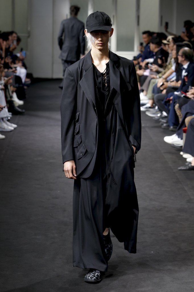 山本耀司 Yohji Yamamoto 2019春夏男装发布秀 - Paris Spring 2019