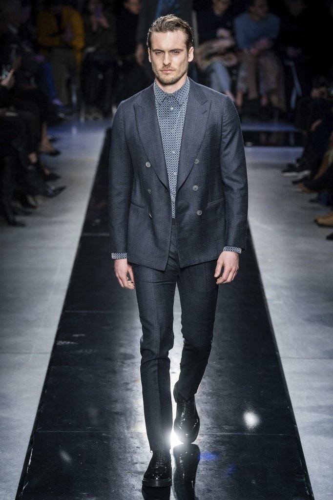 乔治·阿玛尼 Giorgio Armani 2019/20秋冬高级成衣秀 - Milan Fall 2019