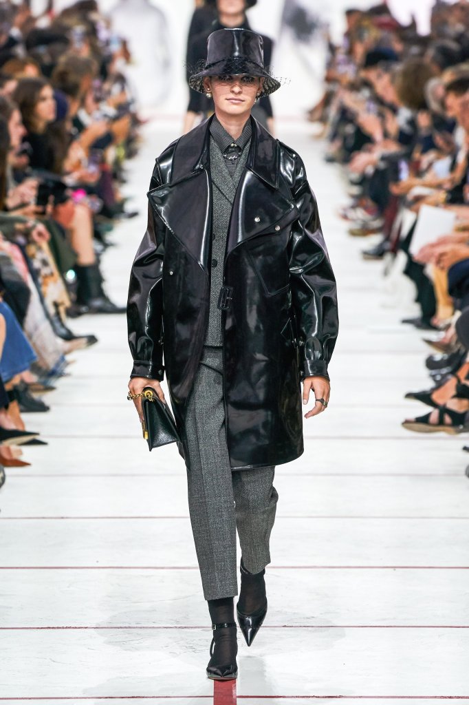 克里斯汀·迪奥 Christian Dior 2019/20秋冬高级成衣秀 - Paris Fall 2019