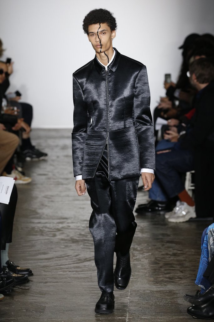 孙小峰 Sean Suen 2019/20秋冬男装发布秀 - Paris Fall 2019