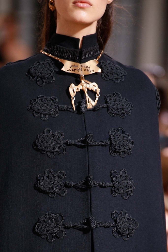 华伦天奴 Valentino 2015/16秋冬高级定制秀(细节) - Paris Fall 2015