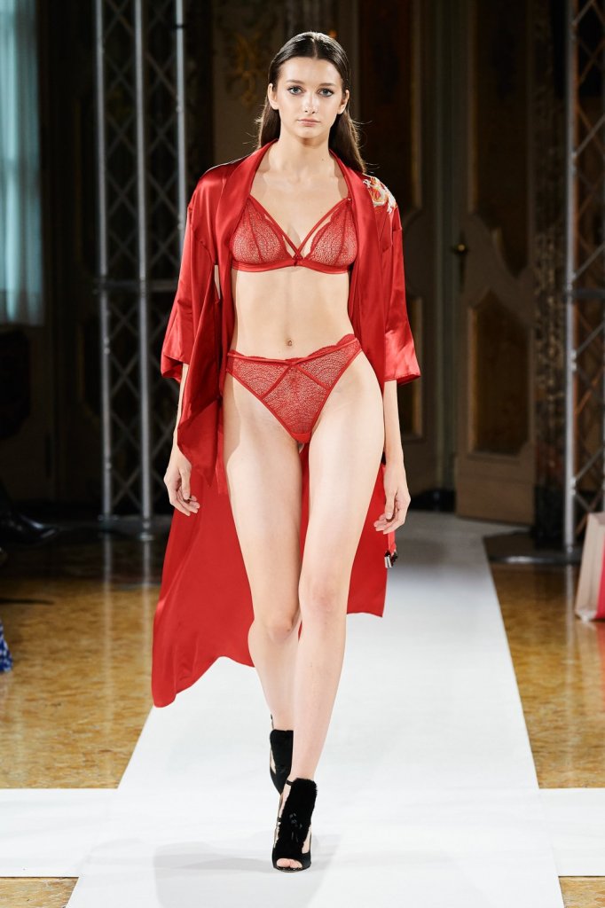 Nera Lingerie 2022春夏高级成衣秀 - Milan Spring 2022