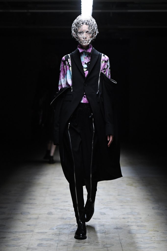 Noir Kei Ninomiya 2022/23秋冬高级成衣秀 - Paris Fall 2022