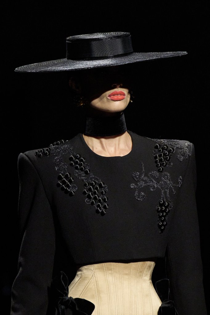 夏帕瑞丽 Schiaparelli 2022/23秋冬高级定制秀(细节) - Couture Fall 2022