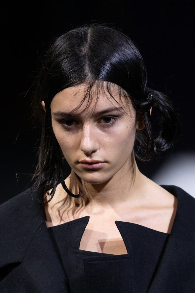 山本耀司 Yohji Yamamoto 2023春夏高级成衣秀(细节) - Paris Spring 2023