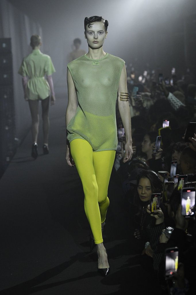 拉夫·西蒙 Raf Simons 2023春夏高级成衣秀 - London Spring 2023