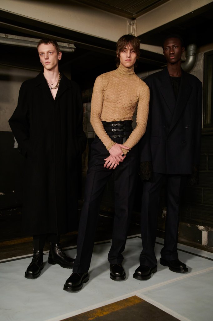 德赖斯·范诺顿 Dries Van Noten 2023/24秋冬男装秀(后台妆容) - Paris Fall 2023