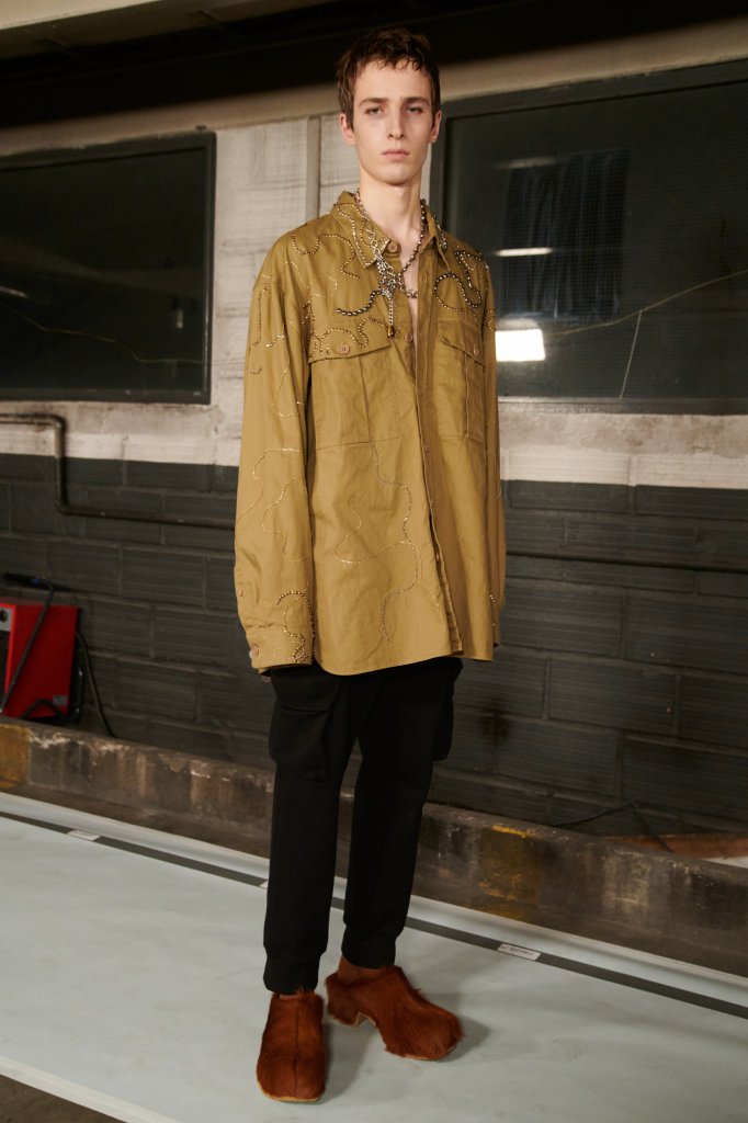 德赖斯·范诺顿 Dries Van Noten 2023/24秋冬男装秀(后台妆容) - Paris Fall 2023