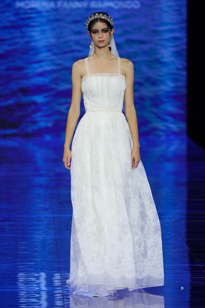 More 2024春夏婚纱礼服秀 - Barcelona Bridal 2024