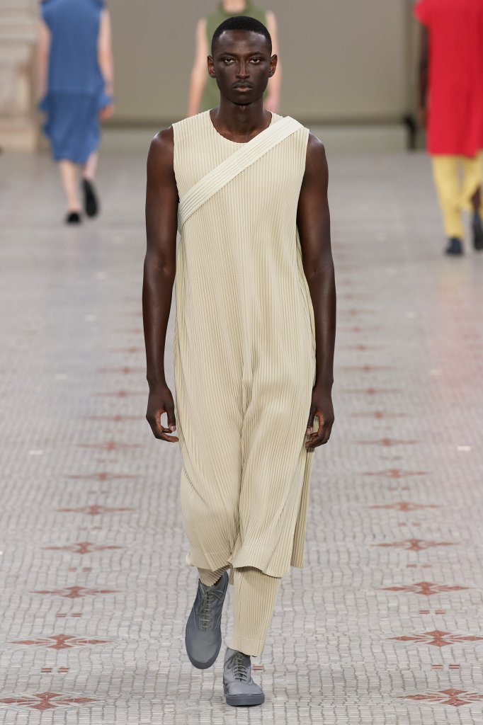 Homme Plissé Issey Miyake 2024春夏男装秀 - Paris Spring 2024