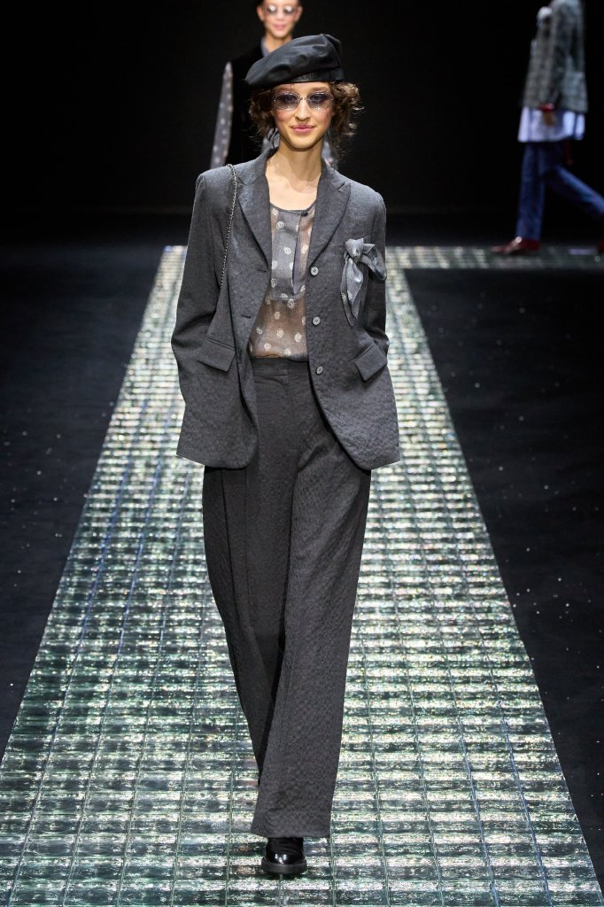 安普里奥·阿玛尼 Emporio Armani 2024/25秋冬高级成衣秀 - Milan Fall 2024