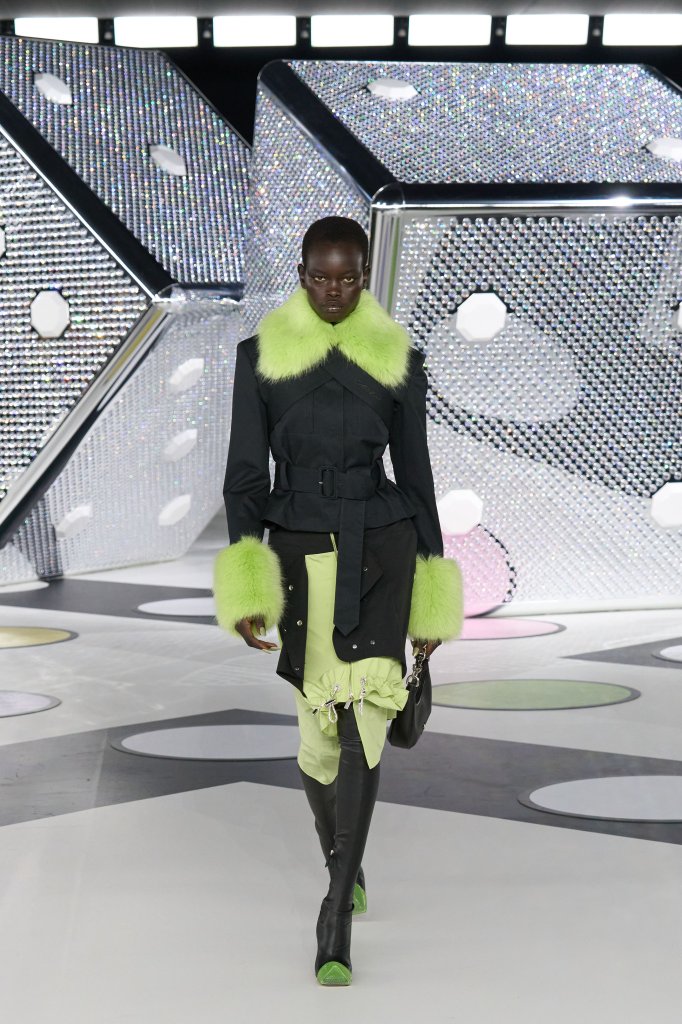 Off-White 2024/25秋冬高级成衣秀 - Paris Fall 2024