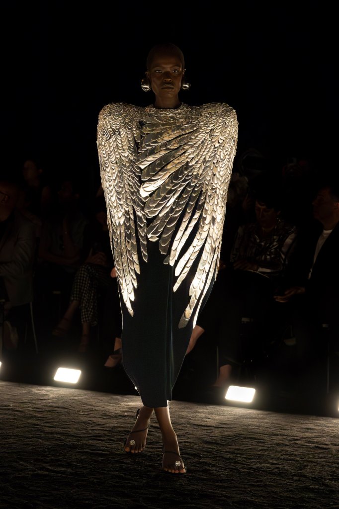 夏帕瑞丽 Schiaparelli 2024/25秋冬高级定制秀 - Couture Fall 2024