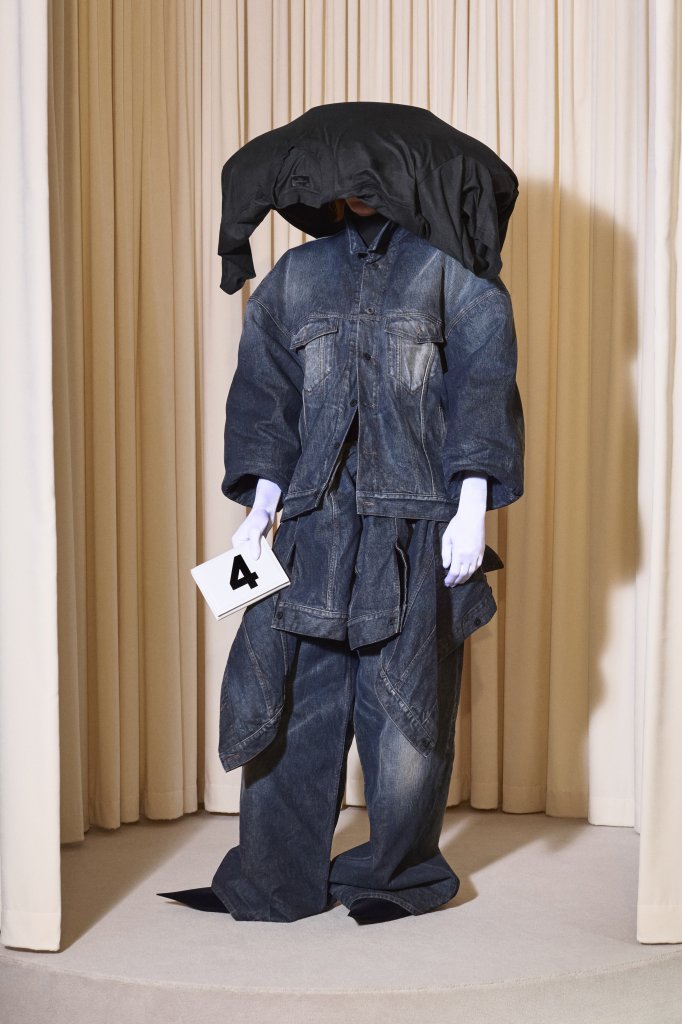 巴黎世家 Balenciaga 2024/25秋冬高级定制秀 - Couture Fall 2024