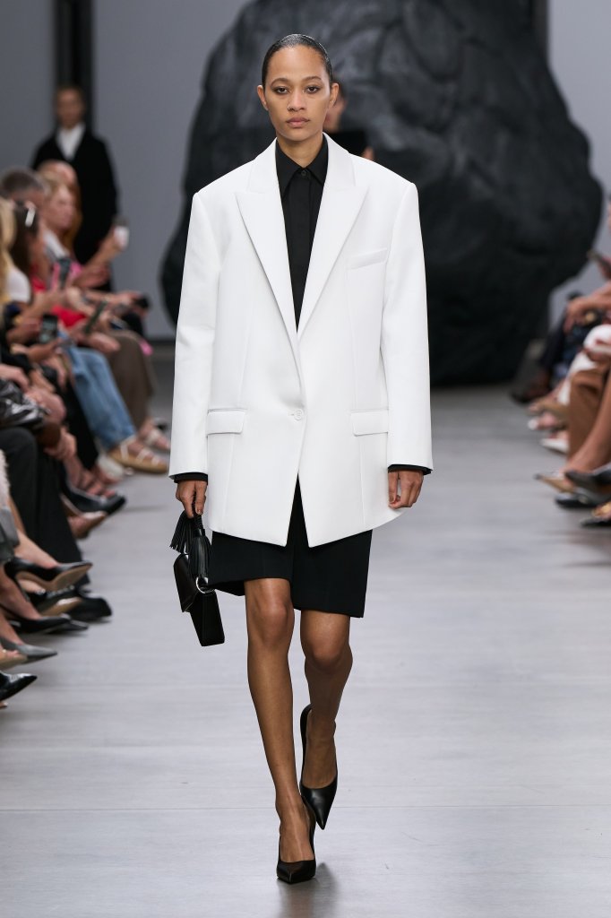 迈克高仕 Michael Kors Collection 2025春夏高级成衣秀 - New York Spring 2025