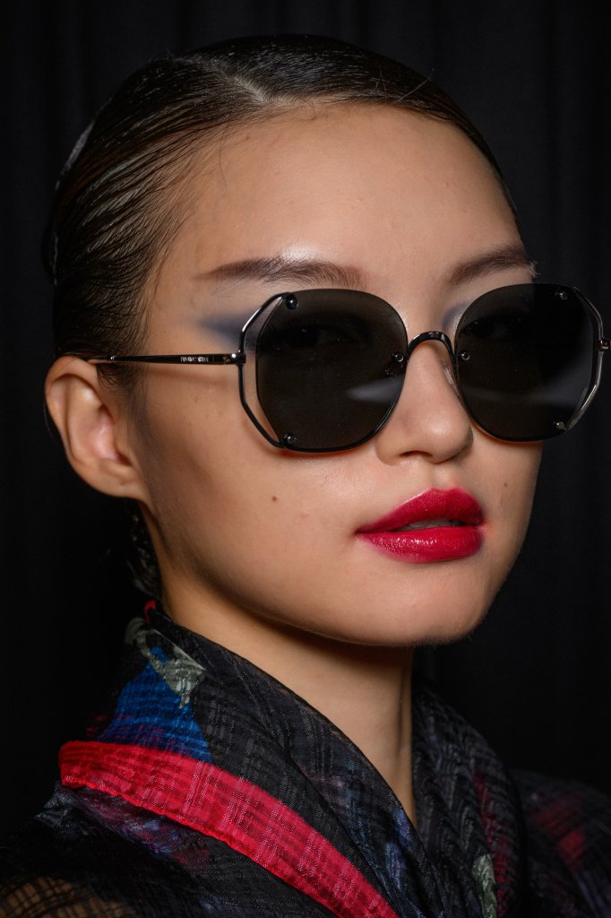 安普里奥·阿玛尼 Emporio Armani 2025春夏高级成衣秀(后台妆容) - Milan Spring 2025