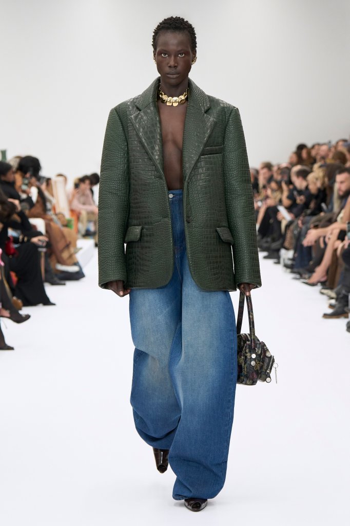 艾克妮 Acne Studios 2025春夏高级成衣秀 - Paris Spring 2025