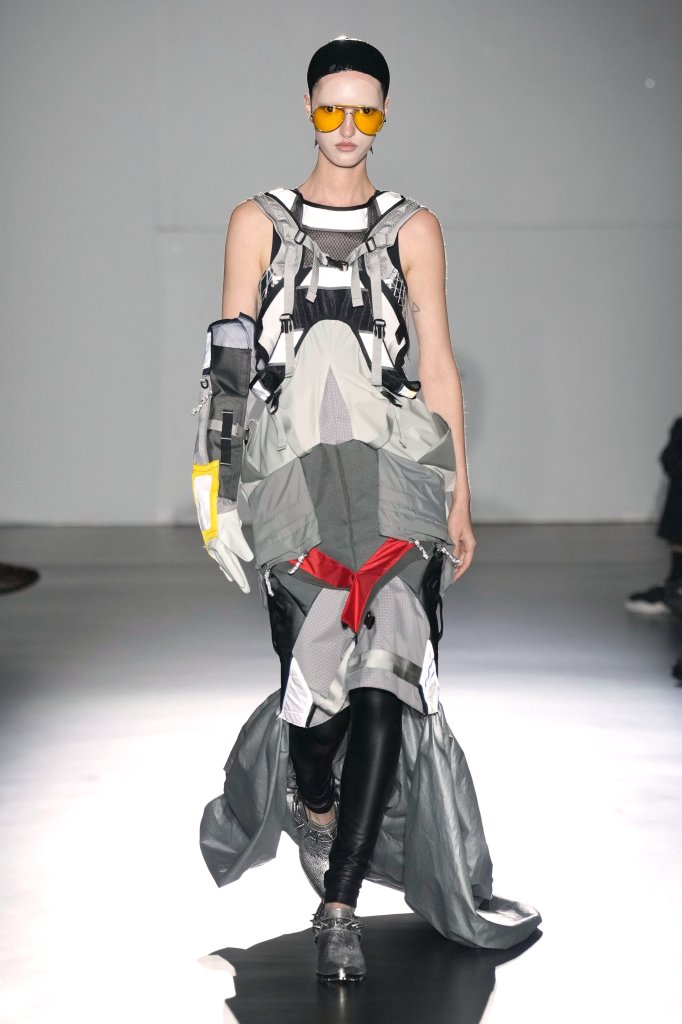 渡边淳弥 Junya Watanabe 2025春夏高级成衣秀 - Paris Spring 2025