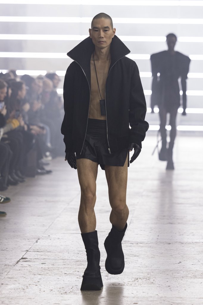 瑞克·欧文斯 Rick Owens 2025/26秋冬男装秀 - Paris Fall 2025