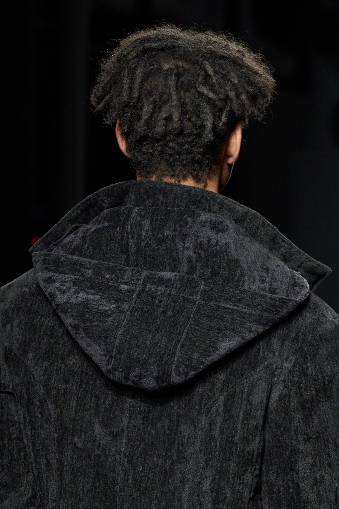 山本耀司 Yohji Yamamoto 2025/26秋冬男装秀(细节) - Paris Fall 2025