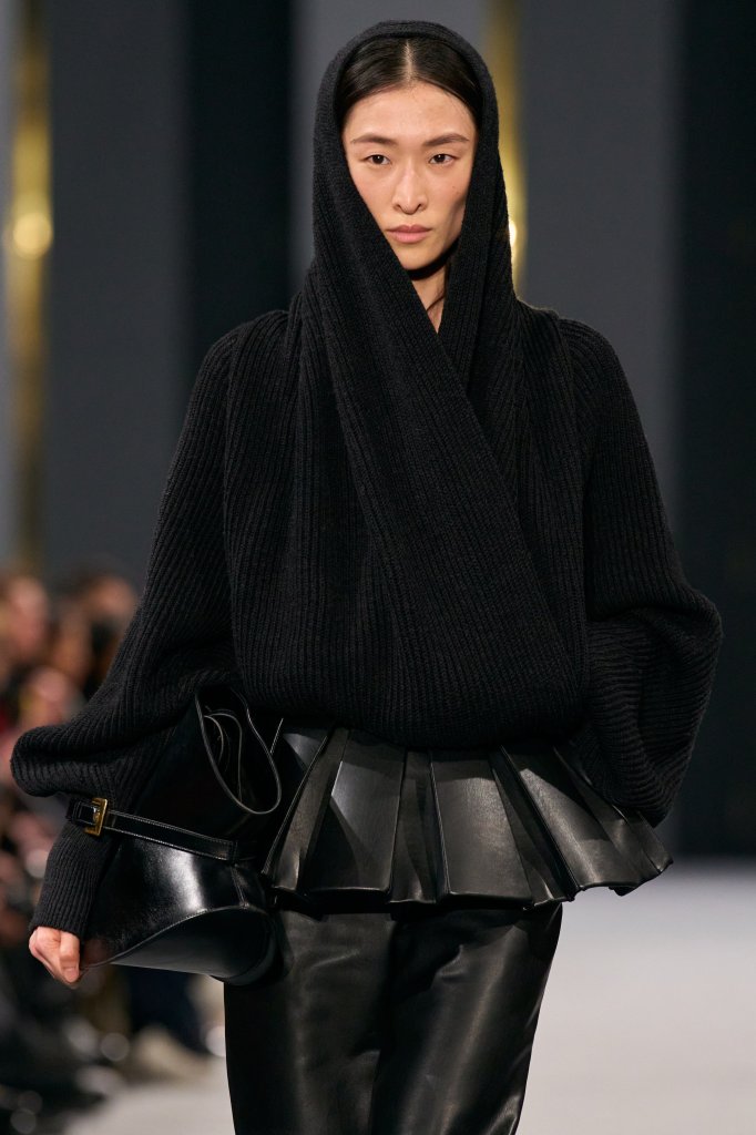 巴尔曼 Balmain 2025/26秋冬高级成衣秀(细节) - Paris Fall 2025